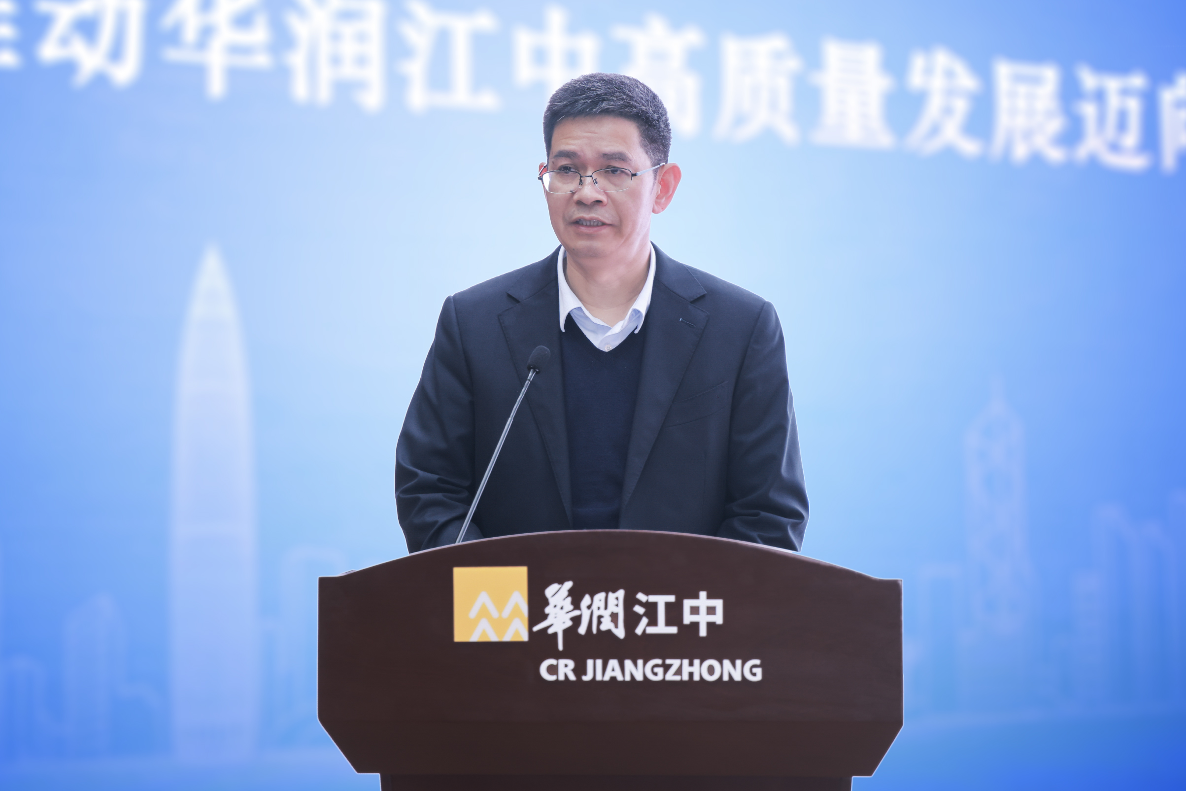 最后定照 刘为权董事长.jpg